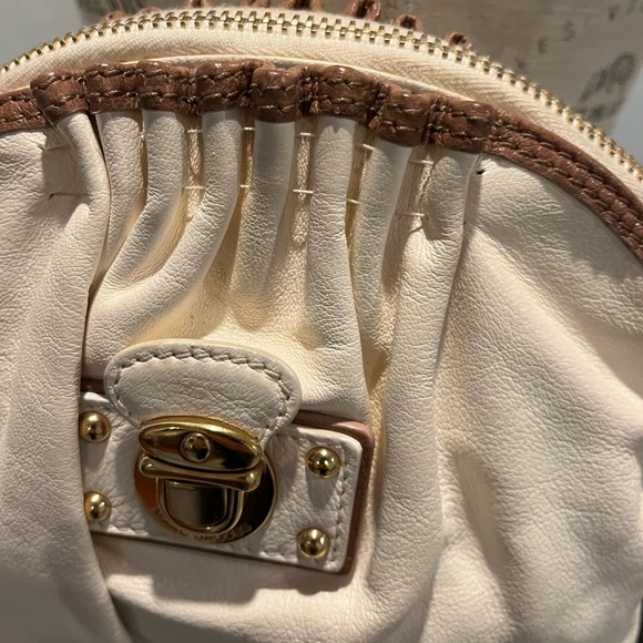 Marc Jacobs Cream Leather Handbag AS IS - Picture 2 of 14
